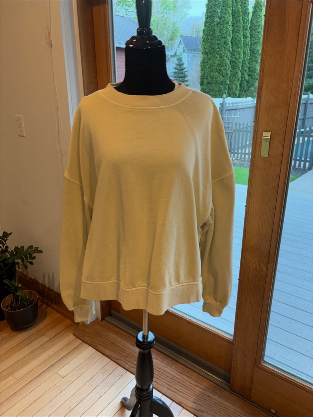 & Other Stories Pale Yellow Relaxed Crewneck Sweatshirt